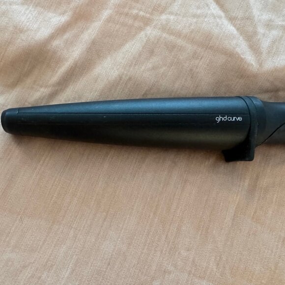 GHD CREATIVE CURL - TAPERED CURLING WAND IN BLACK $239.00 - Picture 1 of 6